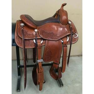 Silla de montar de cuero genuino con diseño repujado, de alta calidad, para carreras europeas y equitación. - Product Image 1
