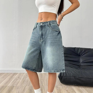 Shorts en jean d'été pour femme, taille mi-haute, longueur genou, coupe droite, jorts amples, jambe large, en coton respirant, style sportif, poches personnalisables - Product Image 1