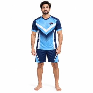 Tenue de football haut de gamme avec matériau à séchage rapide, finition soignée et construction robuste, idéale pour les commandes d'équipe et l'entraînement - Product Image 1