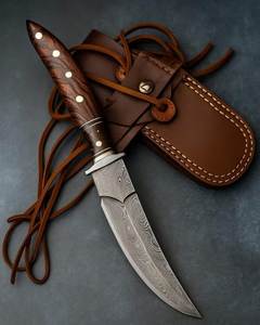 Couteau de chasse Damas fait main à lame fixe avec manche en bois Pakka et étui en cuir – Outil de survie pour le camping et le bushcraft - Product Image 4