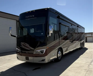 Autocaravanas de Lujo Usadas 2023 2022 Tiffin Motorhomes ALLEGRO BUS 45 OPP - Product Image 2