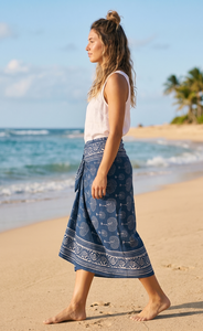 Pareo de algodón azul con estampado artesanal para mujer, pareo de playa indio, cubrebañador ligero, pareo para bikini, estilo bohemio de verano - Product Image 5