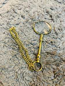 Collier pendentif loupe vintage en laiton, style religieux et nautique, chaîne à maillons avec perle, idéal pour fêtes, mariages et occasions spéciales - Product Image 5