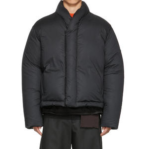Veste d'hiver légère en duvet de canard noir à col en V de haute qualité OEM, style kimono, avec fermeture éclair, pour homme - Product Image 1