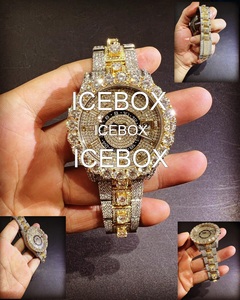 Montre Icedout VVS1 Moissanite avec cadran en verre, lunette noire en acier inoxydable, bracelet à fermoir, résistance à l'eau 10 bars, luxe - Product Image 1