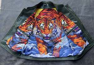 เสื้อกั๊กหนังสำหรับขี่มอเตอร์ไซค์มีแพทช์ปักลายแบบกำหนดเองสำหรับดีทาวน์ในเมืองสุรินทร์ ประเทศไทย - Product Image 5