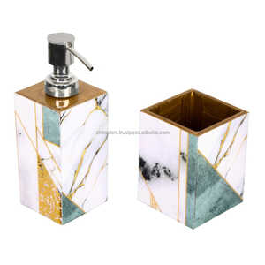 Juego de Accesorios de Baño Personalizables, Resistentes al Agua, de Resina Impresa Artísticamente, Hechos a Mano para Casas Boutique y Baños de Diseño - Product Image 1