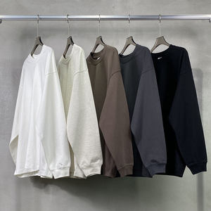 Sudadera Unisex de Cuello Redondo en Tonos Neutros para Otoño, Mezcla de Poliéster/Algodón, Corte Regular Informal, Transpirable y Ecológica - Product Image 3