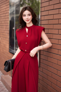 Blusa Roja sin Mangas para Mujer, Cuello Mandarín, Botones al Frente, Satén Elegante, para Oficina, Color Sólido, Corte Regular, MIRANDA - Product Image 3