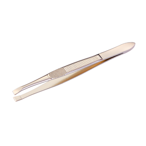 Pinzas de Precisión con Punta Inclinada Color Oro Rosa para Cejas, Depilación Facial, Hilos y Vello Encarnado - Cuidado de Belleza - Product Image 1