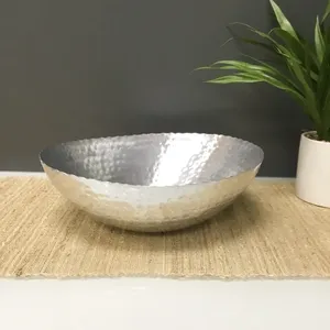 Tazón Redondo de Cerámica Decorativo Contemporáneo, Grabado, Elegante, Hecho a Mano, para Decoración del Hogar y Uso en Fiestas, Seguro, ZAHID EXPORTS - Product Image 1