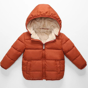 Veste matelassée professionnelle pour enfants, vêtements d'extérieur isolés pour l'hiver, fabrication en gros OEM sous marque privée pour les marques de mode pour enfants - Product Image 5