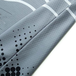 T-shirt de pêche pour homme imprimé sur mesure à prix abordable, 100 % polyester, confortable pour l'été - Product Image 5
