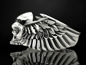 Anillo Exclusivo de Plata 925 con Diseño de Ala de Calavera y Pluma, Estilo Punk Biker, Joyería de Lujo para Hombre y Mujer - Product Image 2