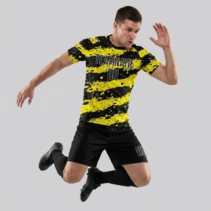 Wholesale Cheap Soccer Uniforms Set Custom Logo Team Football Jersey Dry Fit Breathable Soccer Jersey Set for Club College <b>Train</b> - Product Image 6