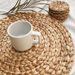 Mantel individual trenzado de ratán, hecho a mano, impermeable, moderno, de jacinto de agua natural, estilo bohemio, ecológico, HECHO EN VIETNAM - Product Image 1