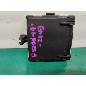 ECUs y Módulos de Computación Usados de Clase E A2139002022 - Product Image 3