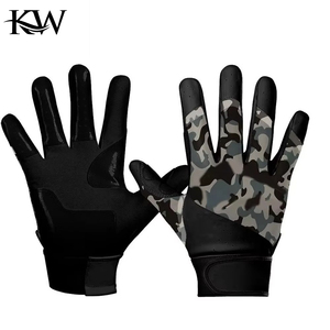 Muestra gratuita personalizada de guantes de fútbol americano ligeros y antideslizantes, último estilo, guantes únicos y de primera calidad al mejor precio. - Product Image 1