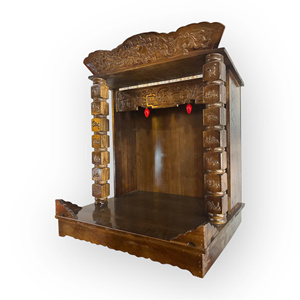 L'autel ancestral dédié à ses ancêtres a été sculpté dans du bois de toona. - Product Image 3