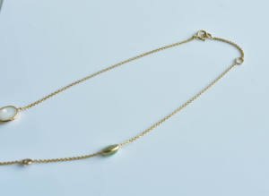 Collar Vedic Harmony Navratna de Oro Amarillo de 18K con Nueve Piedras Preciosas Naturales de Alineación Celestial - Product Image 6