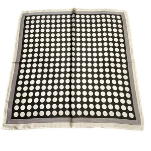 Pañuelo cuadrado con estampado de lunares negros, sensación satinada, muy suave, pañuelo para la cabeza para hombre y mujer - Product Image 6