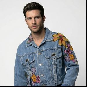 แจ็กเก็ตยีนส์ปักลายดอกไม้สำหรับผู้หญิงแจ็กเก็ตยีนส์ปักลายดอกไม้สำหรับฤดูหนาวออกแบบได้ตามต้องการ - Product Image 1