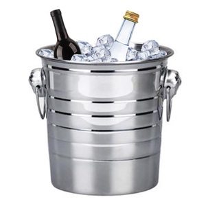 Cubo para hielo acanalado de inspiración antigua - Enfriador de vino de acero inoxidable de 3 litros - Cubo decorativo plateado con asas de anillo resistentes - Product Image 4