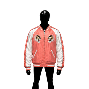 Veste universitaire personnalisée en satin rose corail avec manches contrastées blanches, broderie double tête de tigre de qualité supérieure, veste de luxe tendance - Product Image 1