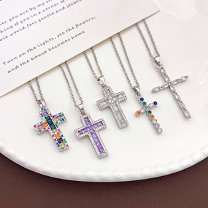 Collar con Colgante de Cruz de Moda, Cadena de Aleación de Zinc con Diamantes de Imitación, Joyería Religiosa Cristiana, Regalo Unisex para Uso Diario - Product Image 1