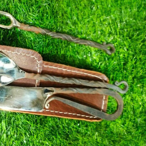 Juego de cubiertos medievales, accesorios rústicos para la cena con un diseño resistente para comidas al aire libre y viajes de camping - Product Image 4