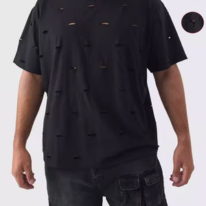 T-shirt vintage en coton 100% pour homme, coupe ample, imprimé, couleur noire, matière douce et lisse. - Product Image 5