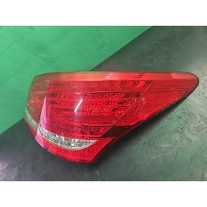 ไฟท้ายมือสองของรถยนต์อีควัส ขวา รุ่น 924023N000 - Product Image 2