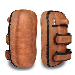 Pad de frappe et de coup de pied incurvé avec logo personnalisé, en cuir et PU, avec motif imprimé pour MMA, Muay Thai et Boxe - Product Image 3