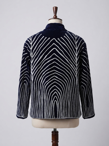 Chaqueta de Terciopelo Azul Marino con Bordado Plateado, Cuello Chal con Diseño a Rayas, Corta, Abrigo Elegante de Invierno para Mujer - Product Image 4