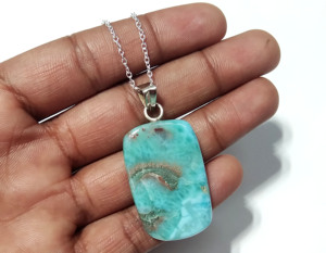 Collier pendentif en pierre précieuse Larimar naturelle, plaqué argent sterling 925, carré bleu, style bohème, chaîne maille forçat, certifié par un tiers - Product Image 6