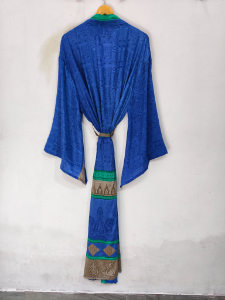 Robe en soie longue jusqu'aux chevilles, robe multicolores, robe de nuit, robe indienne vintage en soie recyclée, kimono en sari - Product Image 3