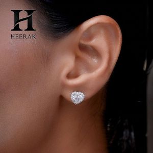 Élégantes Bagues à Diamants Cœur Coupé avec Halo, Bijoux en Diamants Certifiés en Gros pour Femmes - Product Image 1