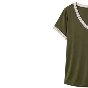 Ensemble pyjama femme vert olive imprimé ourson, col en V, bordure dentelle, haut à manches courtes et short, vêtements de nuit doux, personnalisable - Product Image 3