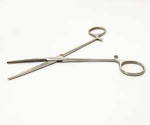 Pinces hémostatiques Birketh 190 mm droites en acier inoxydable, ensemble d'instruments chirurgicaux certifiés CE, manuel, Classe I - Product Image 1