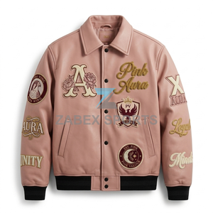 Chaqueta Universitaria Personalizada para Hombre, Diseño OEM ODM, Chaqueta Clásica de Cuero PU con Parches, Cierre de Botones y Dobladillo de Punto Acanalado - Product Image 1