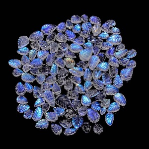 Pierre de lune arc-en-ciel bleue chatoyante de qualité supérieure, 100% naturelle, en forme de feuille, sculptée, pierre précieuse en vrac pour bijoux, 7 à 11 mm environ - Product Image 3