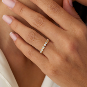 Anillo de Boda Apilable de Oro Sólido de 14k con Diamantes de Media Eternidad - Anillo de Boda Apilable con Diamantes Engastados en Bisel 0.55 TCW - Joyería Fina - Product Image 6