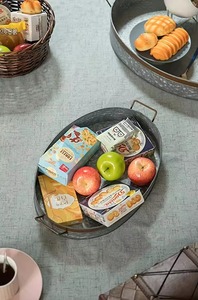 Bandeja de Servicio Multiusos de Lujo para el Desayuno, Artesanía Metálica, Hecha a Mano con Metal Galvanizado, Diseño Moderno Ecológico para Bodas - Product Image 6