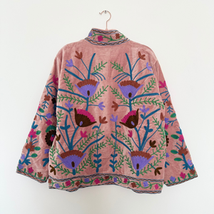 Veste Kimono d'Hiver Bohème en Velours Brodé Suzani Fait Main à Motifs Floraux avec Boutons, Vêtement d'Extérieur Ethnique Artisanal en Coton à Col Montant - Product Image 3
