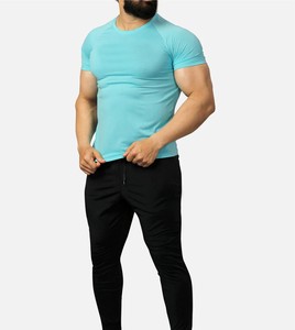 T-shirt de fitness pour homme à prix ajustable, qualité supérieure, respirant, léger, confortable, entièrement personnalisable - Product Image 5