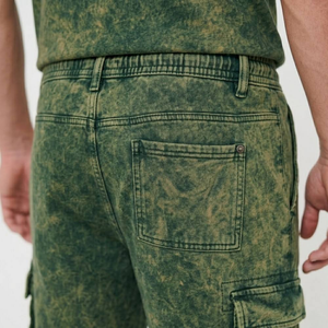 Ensemble coordonné homme vintage délavé vert olive, t-shirt et short effet délavé à l'acide, style streetwear rétro, coupe décontractée, tenue d'été - Product Image 6