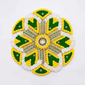 Décoration de sol Rangoli traditionnelle en feutre non tissé en métal fait main en forme de fleur pour Diwali, baptême, décoration intérieure, vert et jaune - Product Image 2