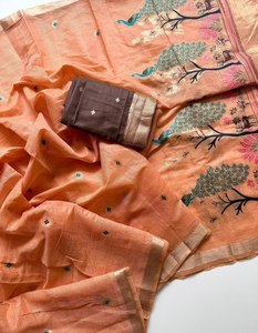 Sari en soie Chanderi pure, jacquard traditionnel, motif paon et cerf, bordure riche en Zari, pompons faits main, style héritage - Product Image 6