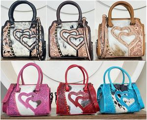 Nouveau sac Speedy en cuir véritable Western Hair On Hide, fait main, avec motif cœur clouté, sac de voyage style cowgirl, sac à main à poignée supérieure et bandoulière - Product Image 5