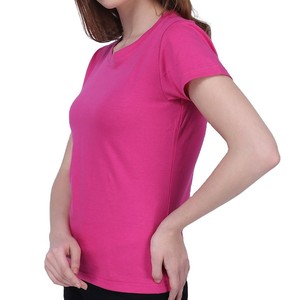 เสื้อยืดคอตตอนเจอร์ซีย์ผู้หญิง สีแดง คอกลม แขนสั้น ทรงเข้ารูป สวมใส่สบายทุกฤดู ระบายอากาศได้ดี สีพื้น รับผลิตแบบ OEM - Product Image 3